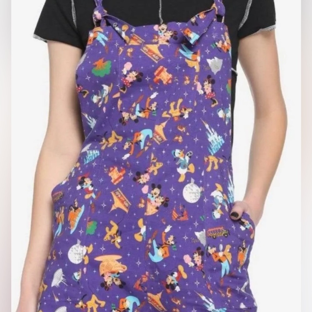 Disney/purple Walt Disney World attractions coverall shorts size 4‎ or 4X